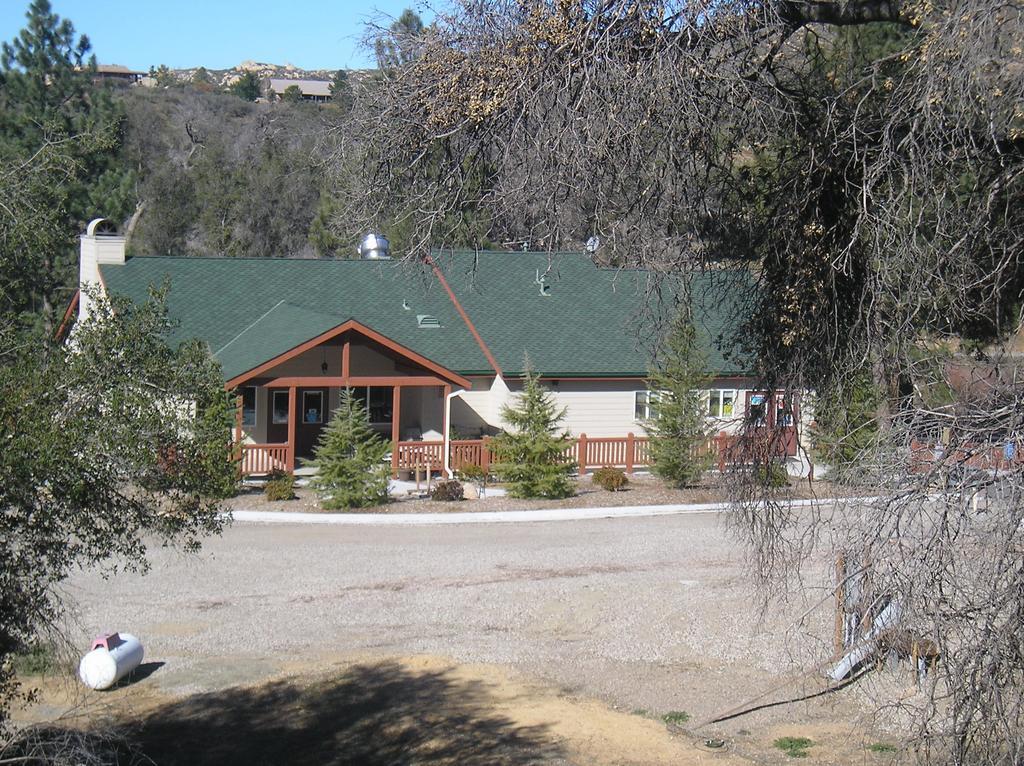 Oakzanita Springs Camping Resort Cottage 3 Descanso Eksteriør bilde