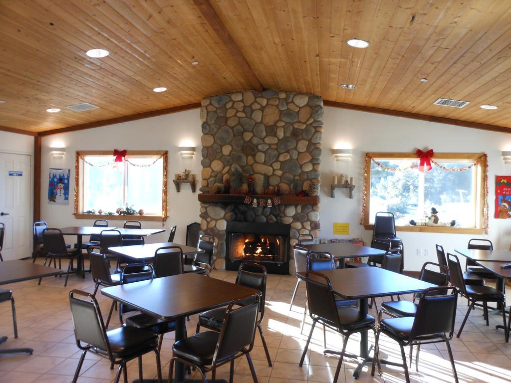 Oakzanita Springs Camping Resort Cottage 3 Descanso Eksteriør bilde